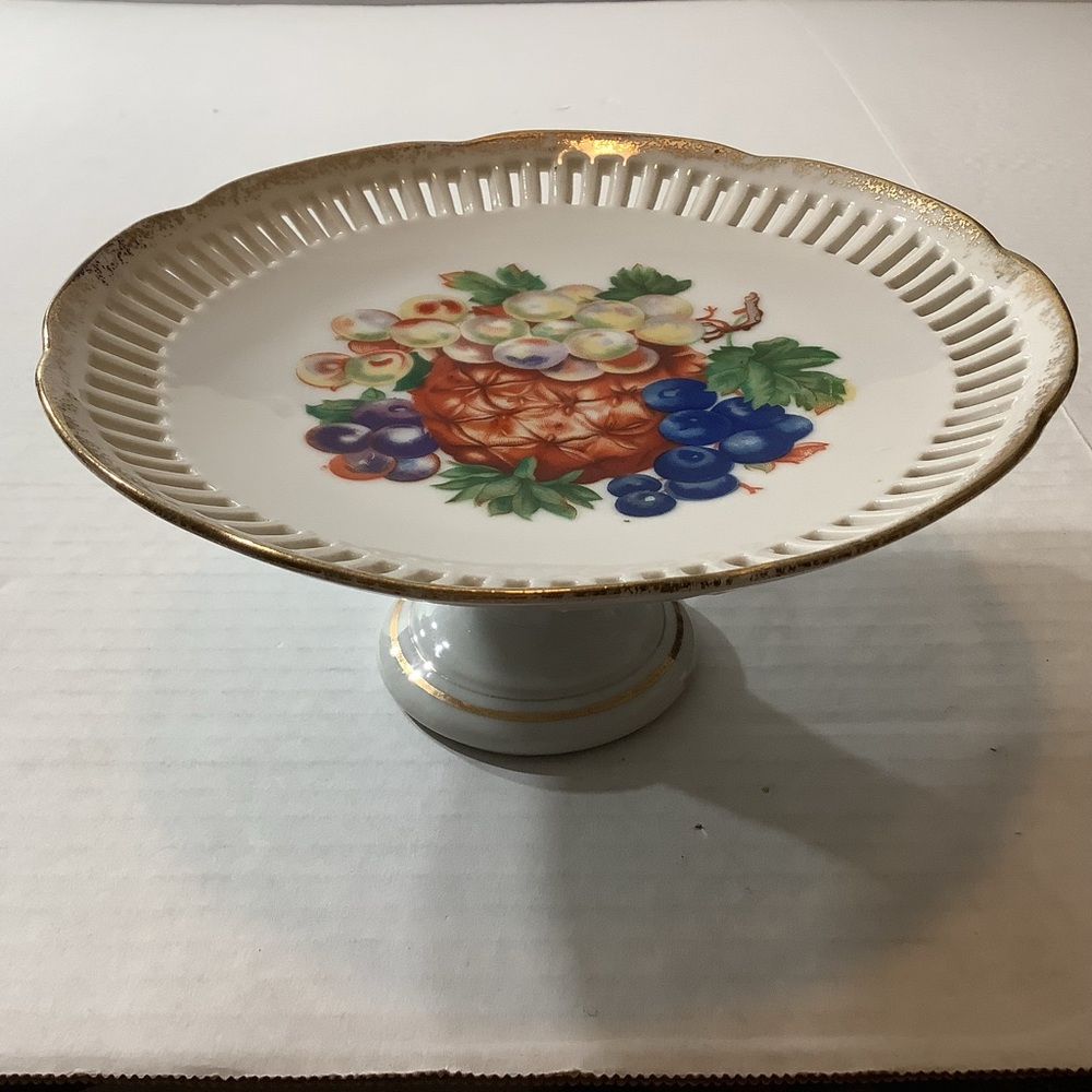 Vintage Hand Painted Fruit Pedestal Dessert / Tibet Plate 8” Round Wales Japan